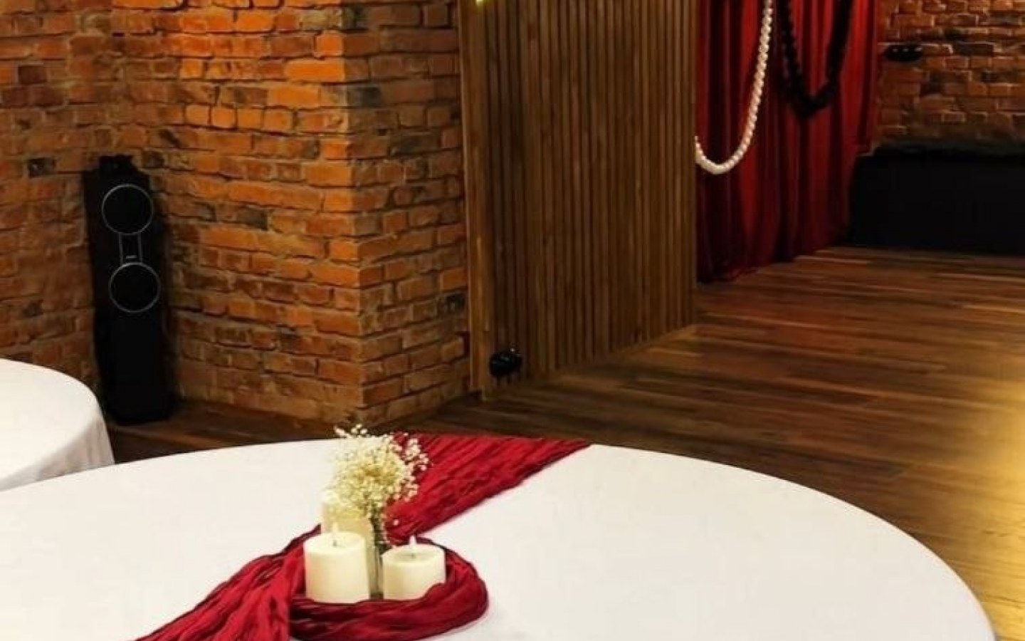 Ивент-пространство для праздников "Dubrovenka Event Room"